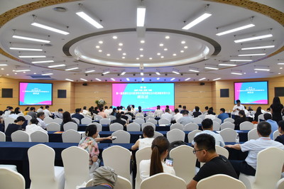 喜報(bào) 我院榮獲“首批西部社會辦醫(yī)標(biāo)桿醫(yī)院”稱號并獲授牌